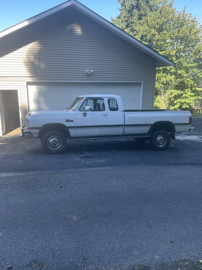 Dodge-w250-diesel-1992-white