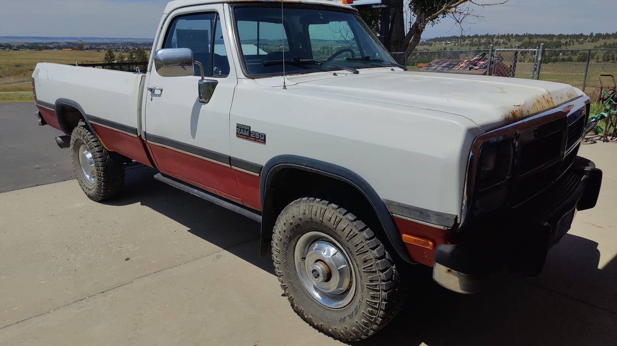 Dodge-w250-diesel-1992-white-2