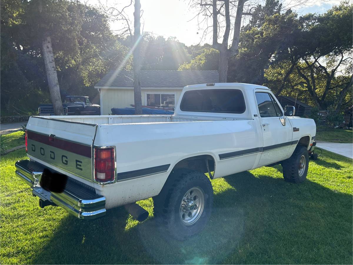 Dodge-w250-diesel-1992-white-4