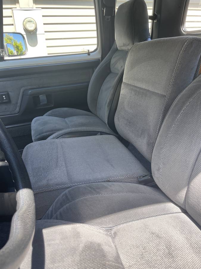 Dodge-w250-diesel-1992-white-4