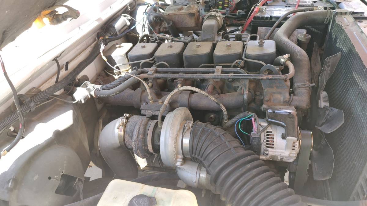 Dodge-w250-diesel-1992-white-5