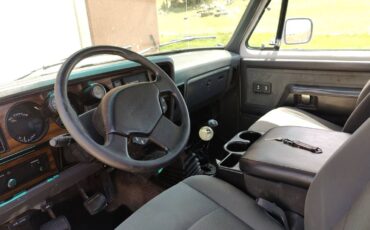 Dodge-w250-diesel-1992-white-6