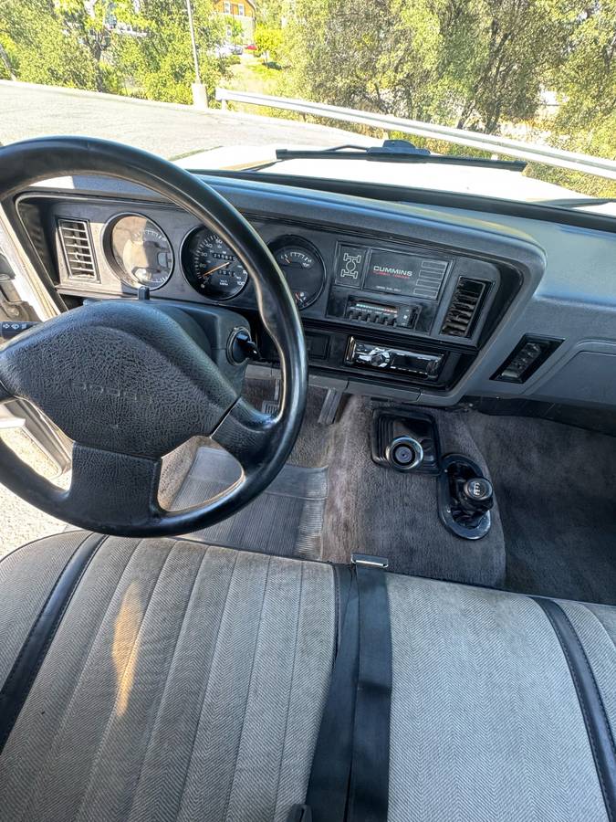 Dodge-w250-diesel-1993-10