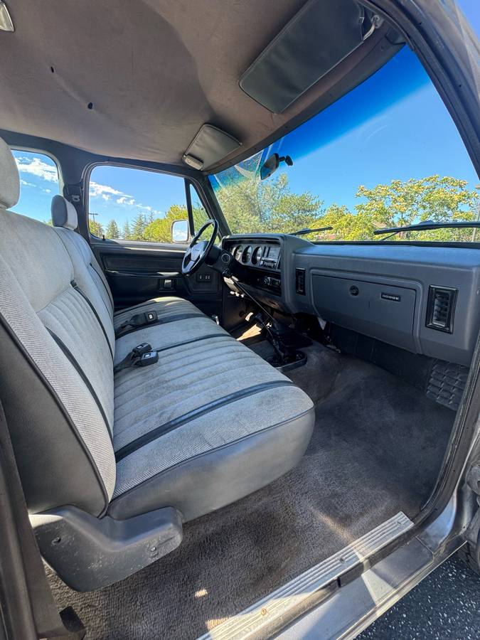Dodge-w250-diesel-1993-11