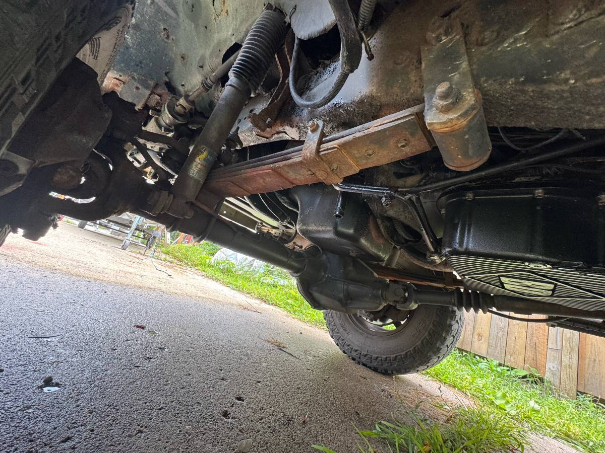 Dodge-w250-diesel-1993-black-10