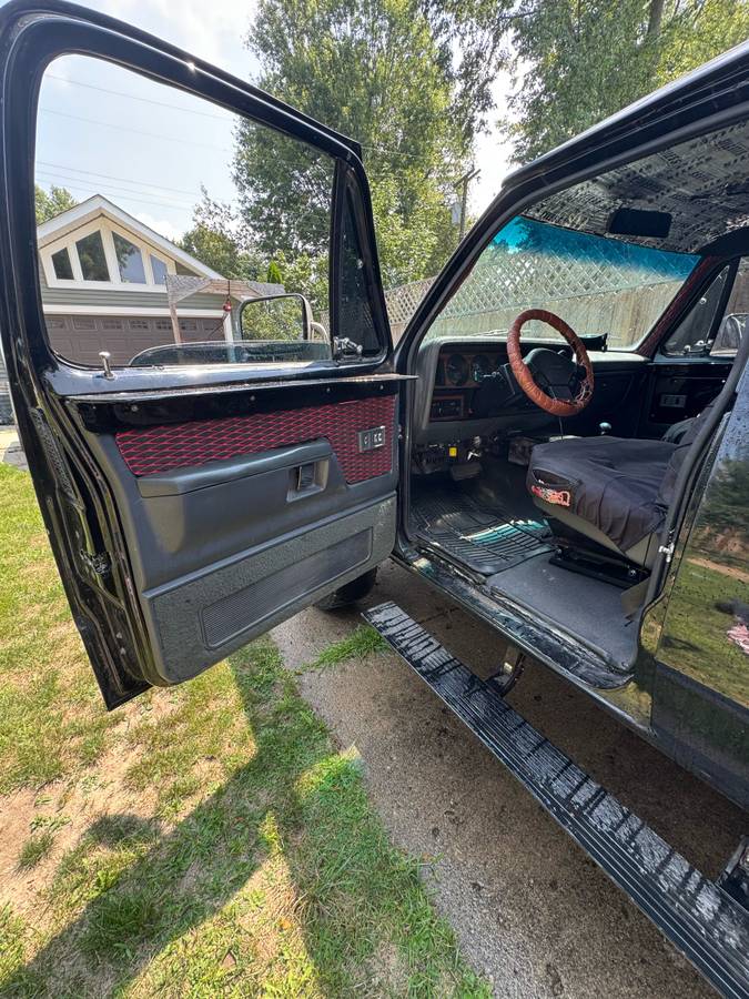 Dodge-w250-diesel-1993-black-18