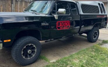 Dodge-w250-diesel-1993-black