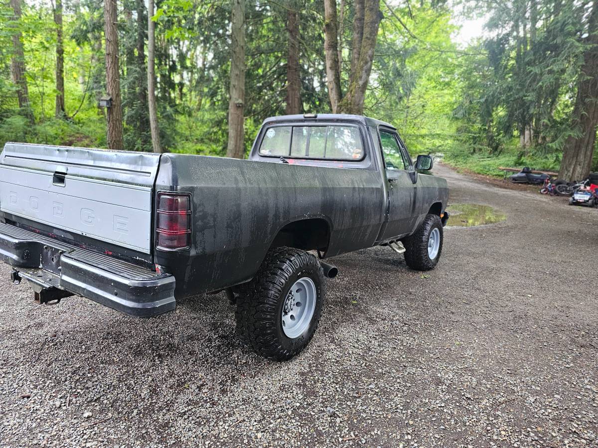 Dodge-w250-diesel-1993-black-5