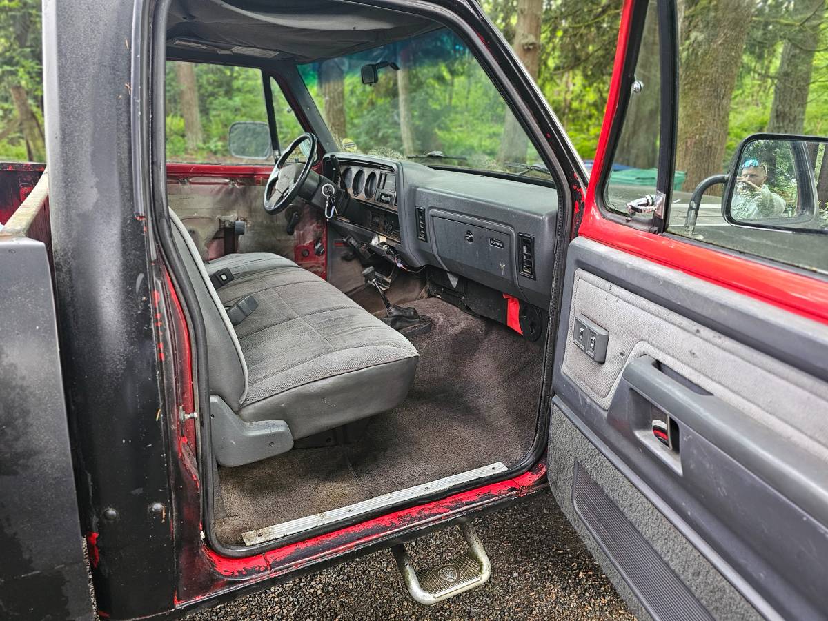 Dodge-w250-diesel-1993-black-6