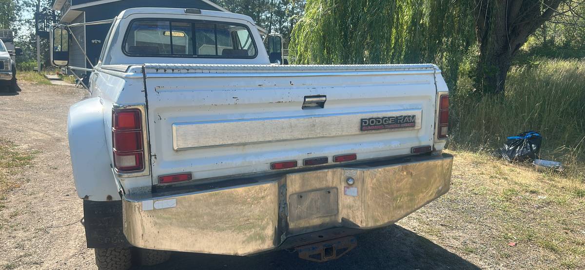 Dodge-w350-diesel-1990-white-9