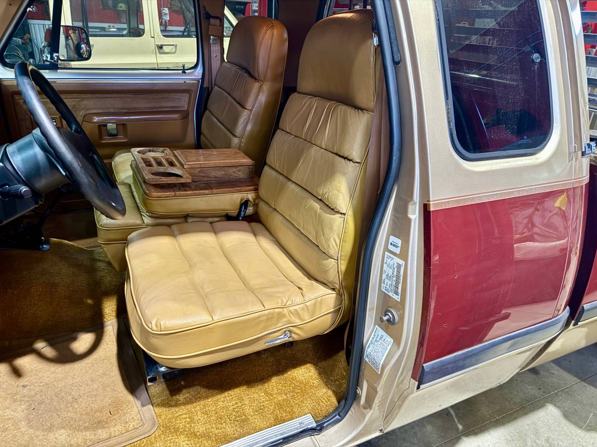 Dodge-w350-diesel-1991-brown-11