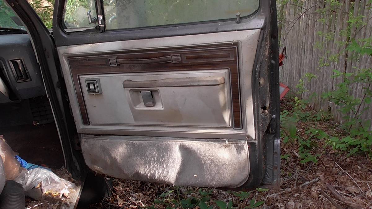 Dodge-w350-royal-se-1985-grey-4