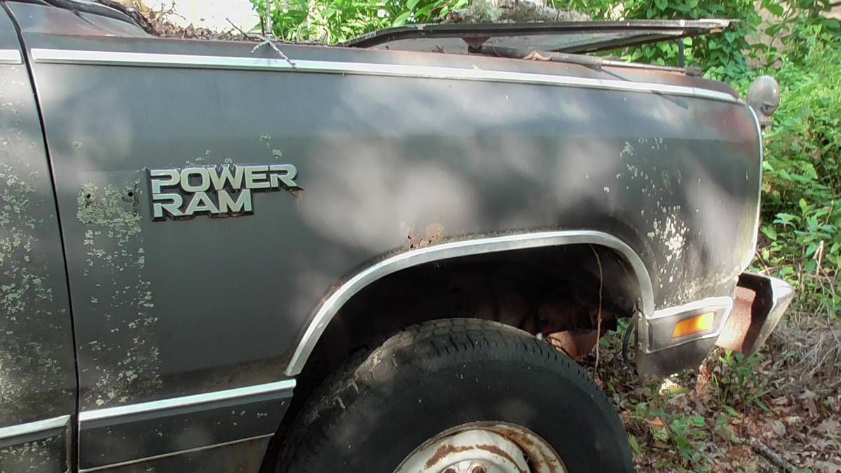 Dodge-w350-royal-se-1985-grey-7