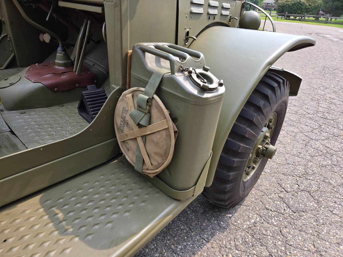 Dodge-wc-52-1942-13
