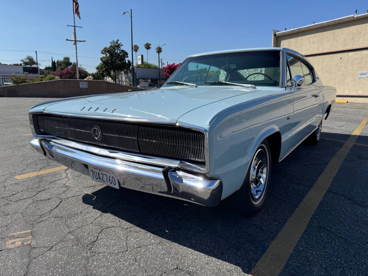 Doge-charger-1966-blue-2