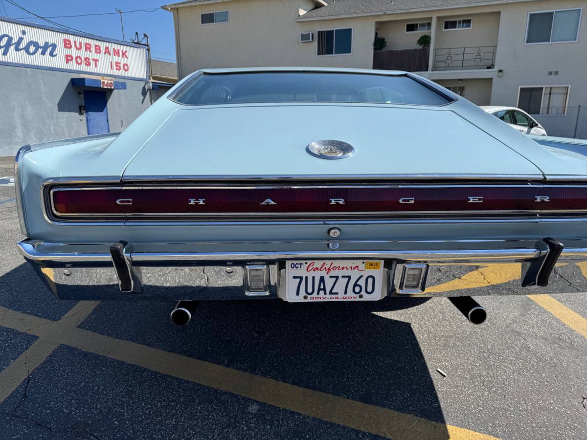 Doge-charger-1966-blue-3