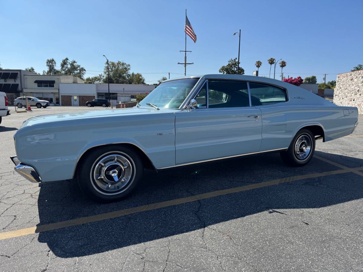Doge-charger-1966-blue-4