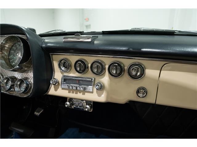 Dual-Ghia-Convertible-1957-Convertible-21