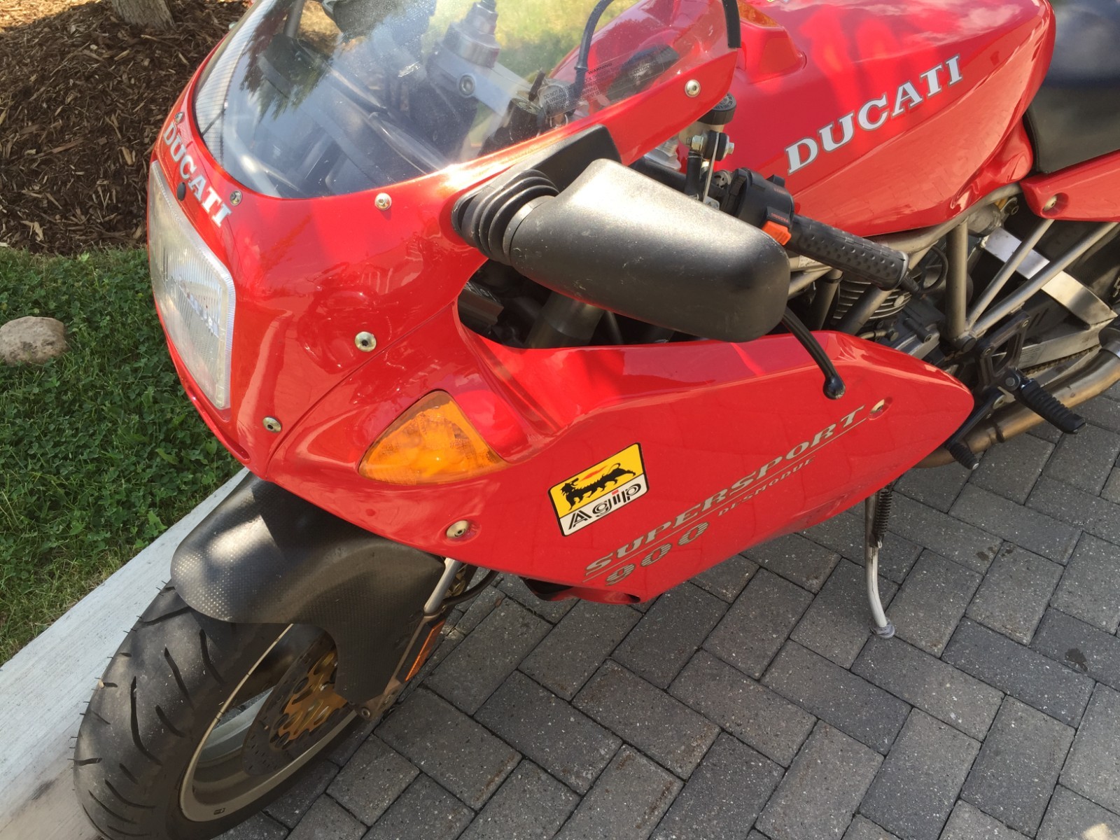 Ducati-Supersport-1995-12