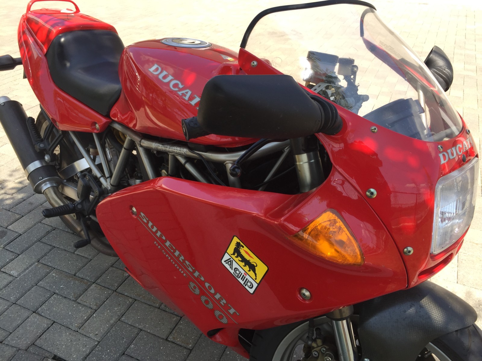Ducati-Supersport-1995-9