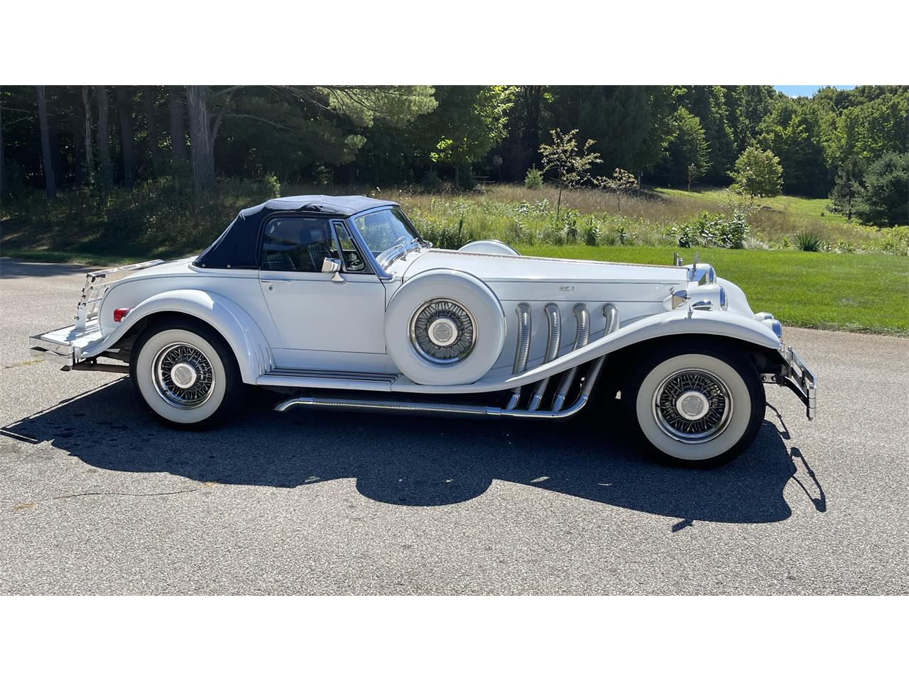 Duesenberg-Custom-1932-White-Blue-10