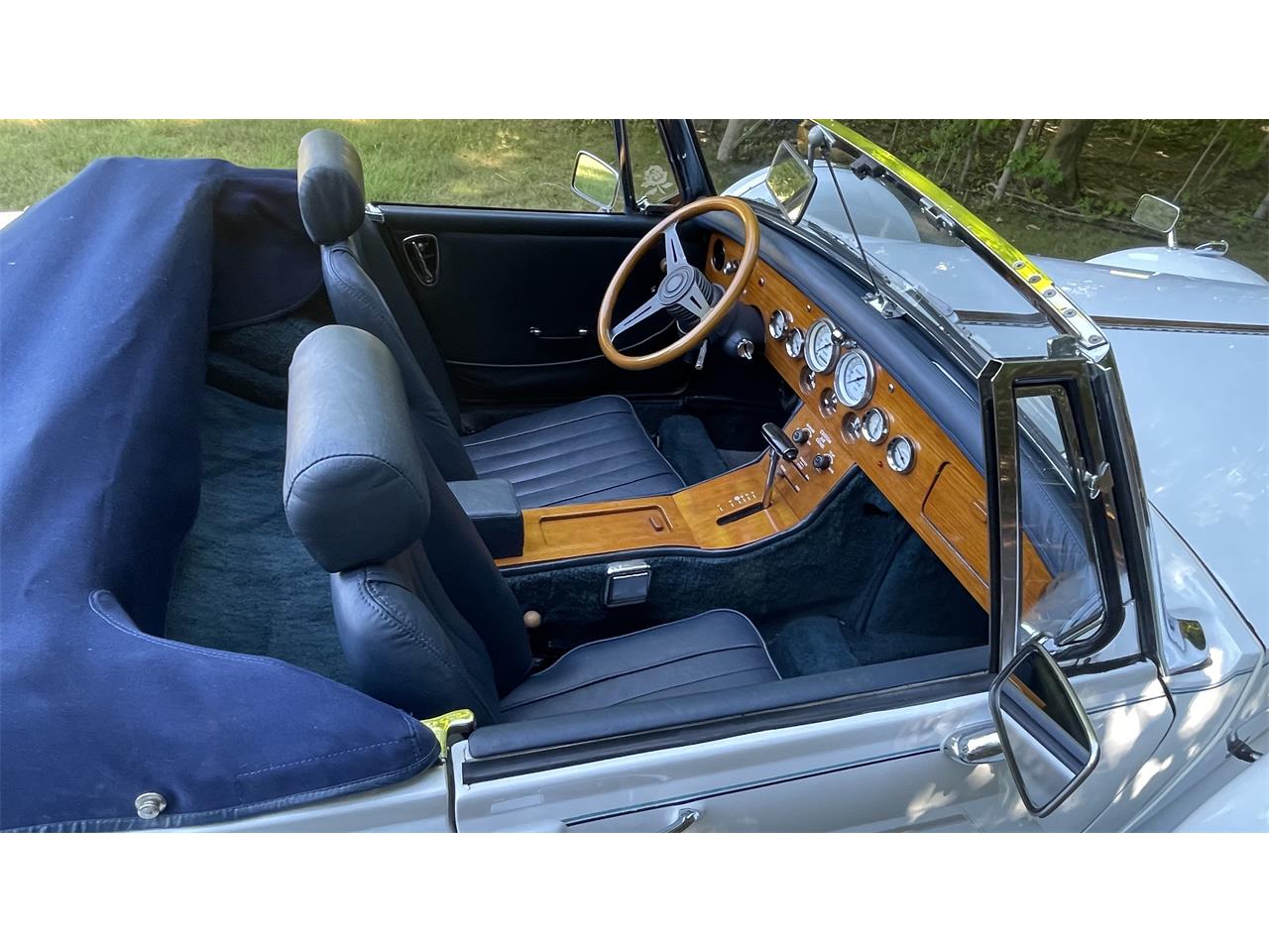 Duesenberg-Custom-1932-White-Blue-28