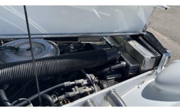 Duesenberg-Custom-1932-White-Blue-35