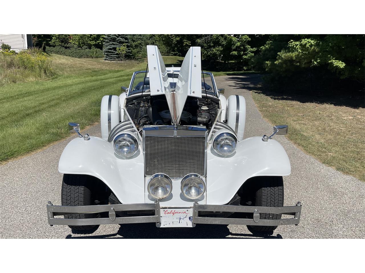 Duesenberg-Custom-1932-White-Blue-38