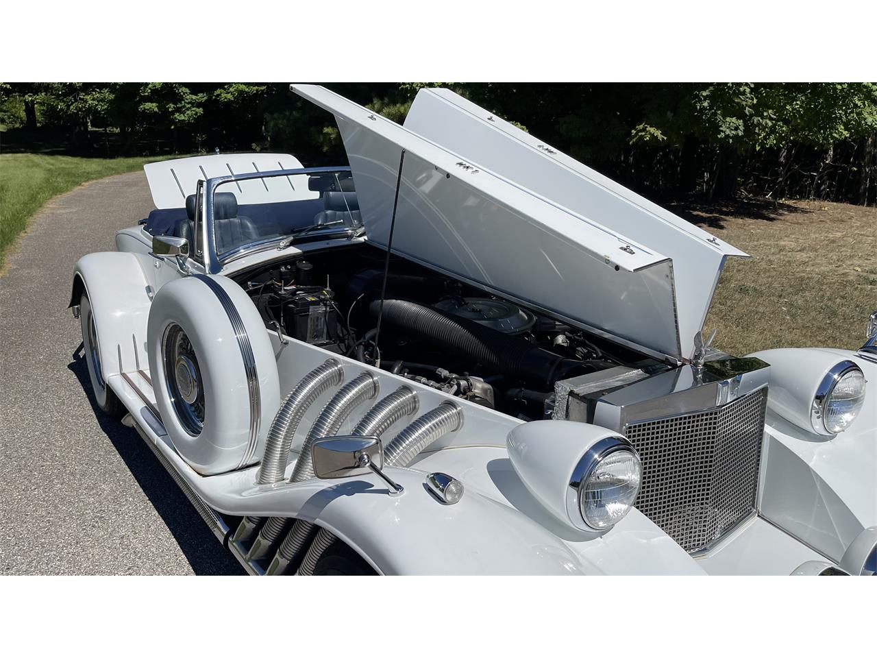 Duesenberg-Custom-1932-White-Blue-41