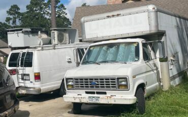 E-350-diesel-1989-white-11
