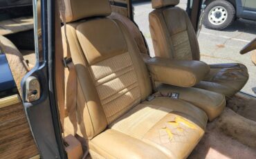 Eep-grand-wagoneer-1988-6