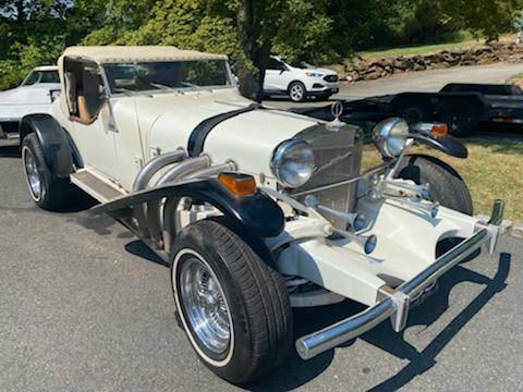 Excalibur-roadster-1973-white-2