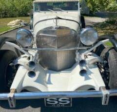 Excalibur-roadster-1973-white-3