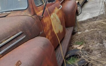 F-1-ford-track-1950-brown-1