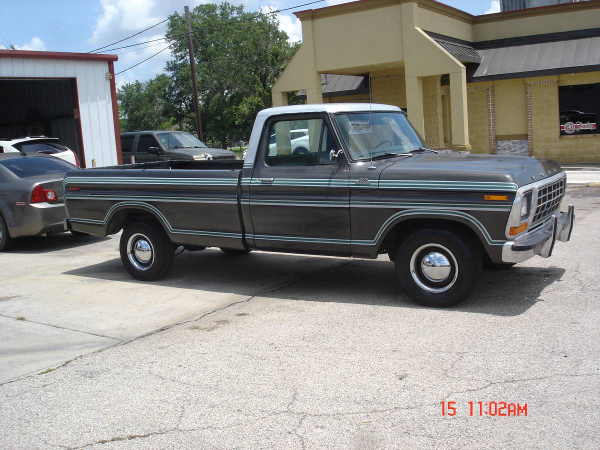 F-150-custom-1979-grey-11