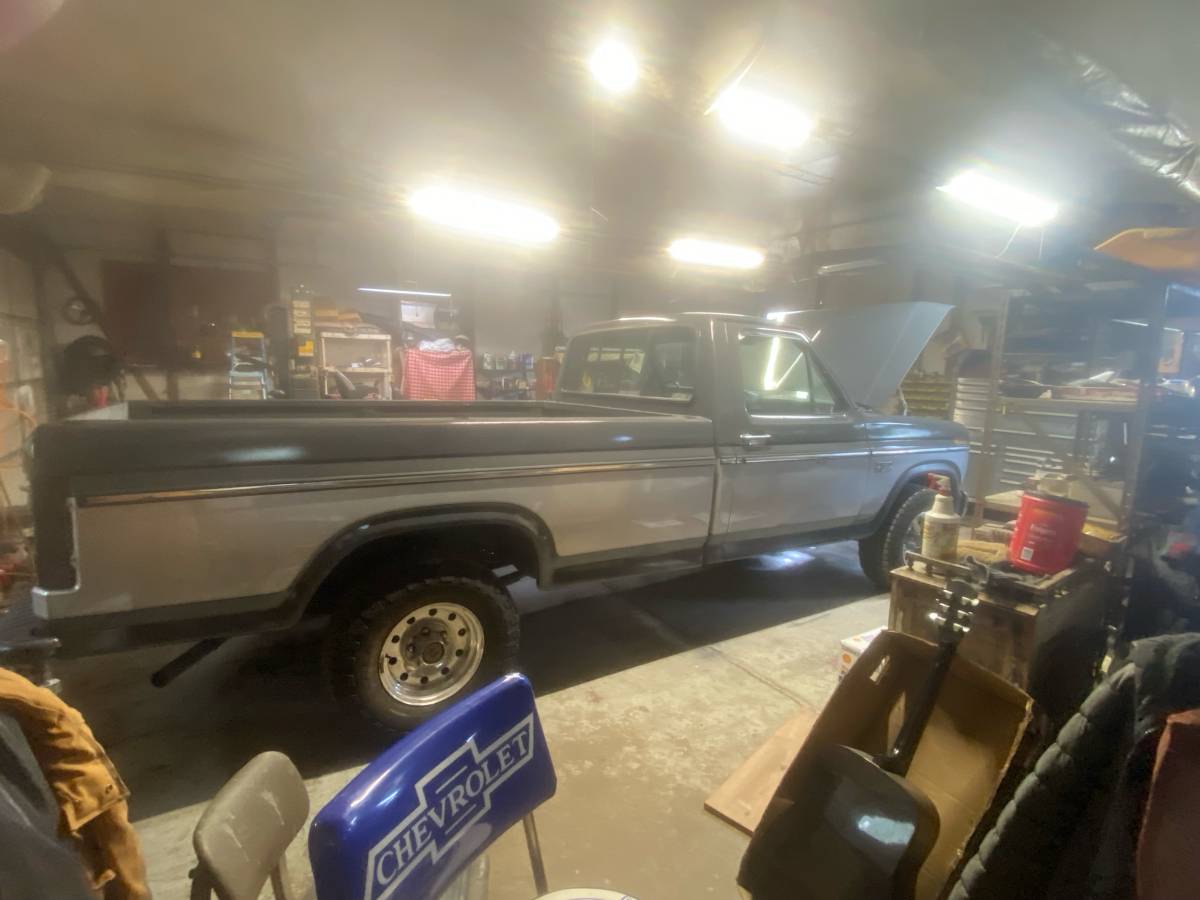 F-150-ford-1986-grey-1