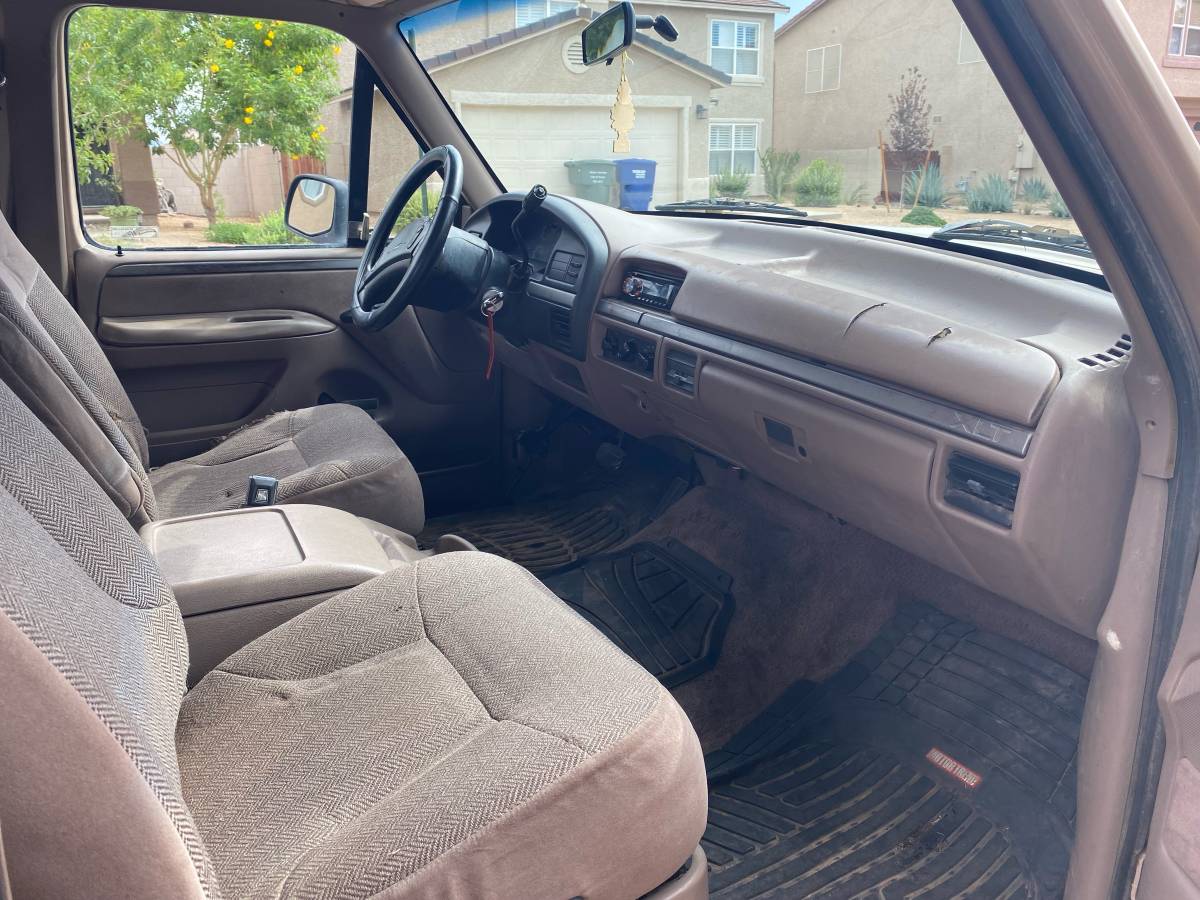 F-150-super-cab-xlt-4x4-5.8-automatic-1993-brown-4