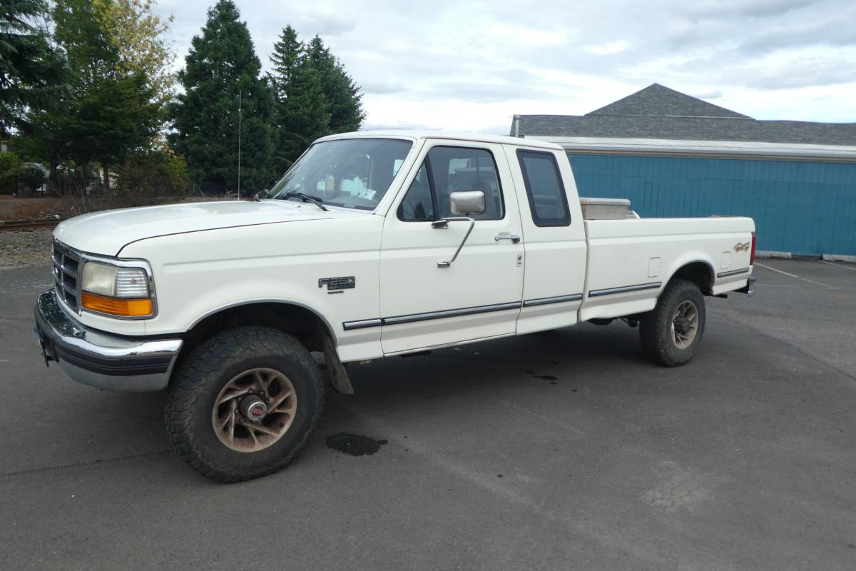 F-250-diesel-1994-white-1