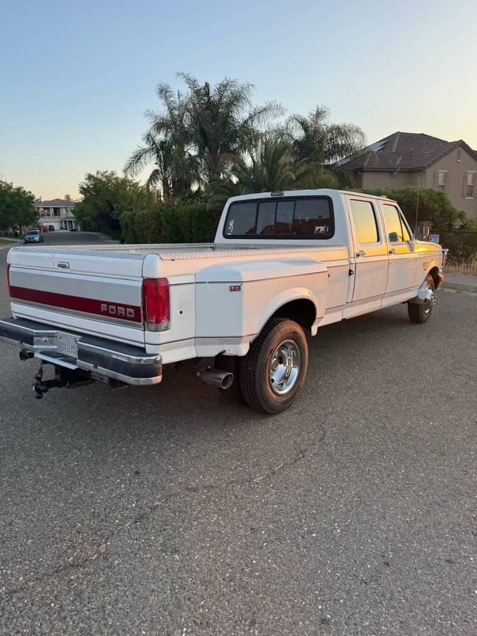 F-350-xlt-lariat-1991-white-1