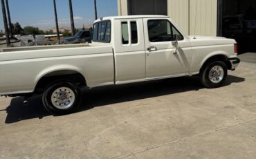 F150-lariate-1988-white-11