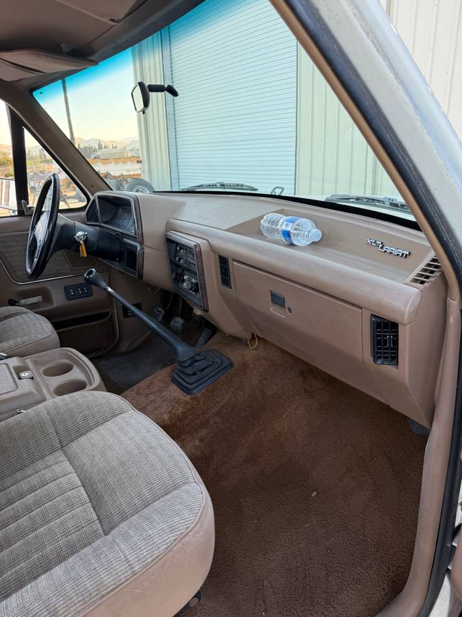 F150-lariate-1988-white-14