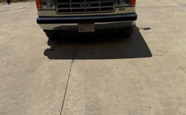 F150-lariate-1988-white