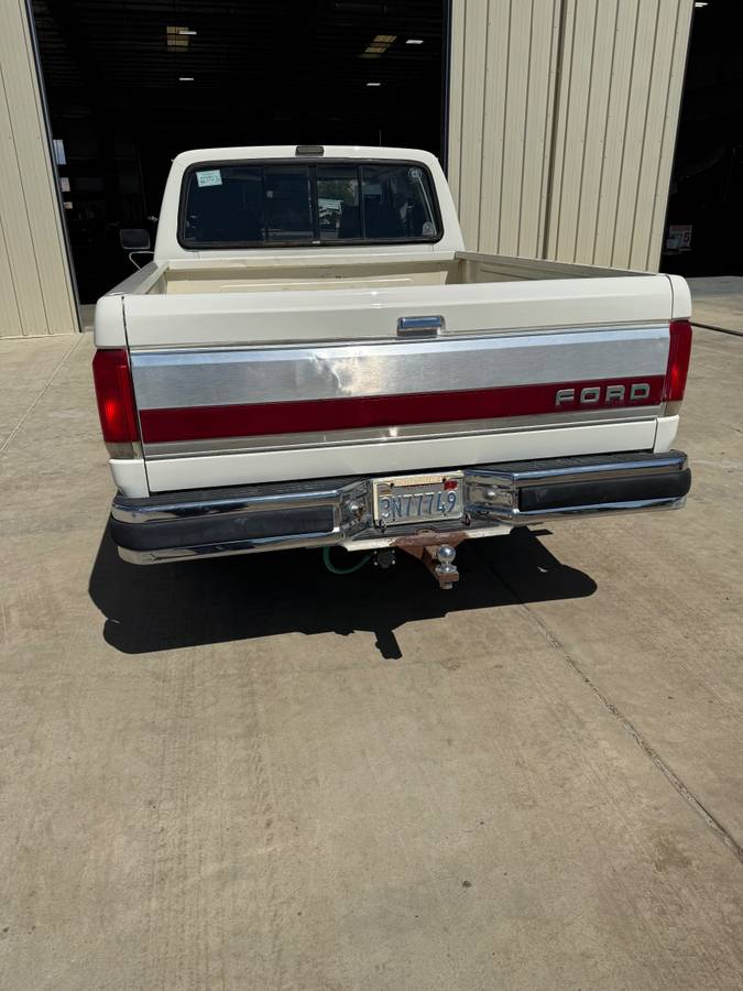 F150-lariate-1988-white-5