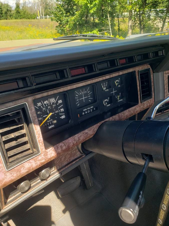 F250-2wd-6.-9-i.-d.-i-diesel-1985-grey-5