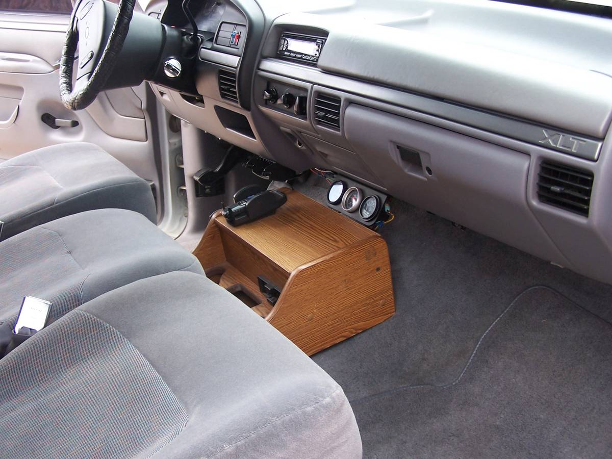 F350-extended-cab-1994-white-17