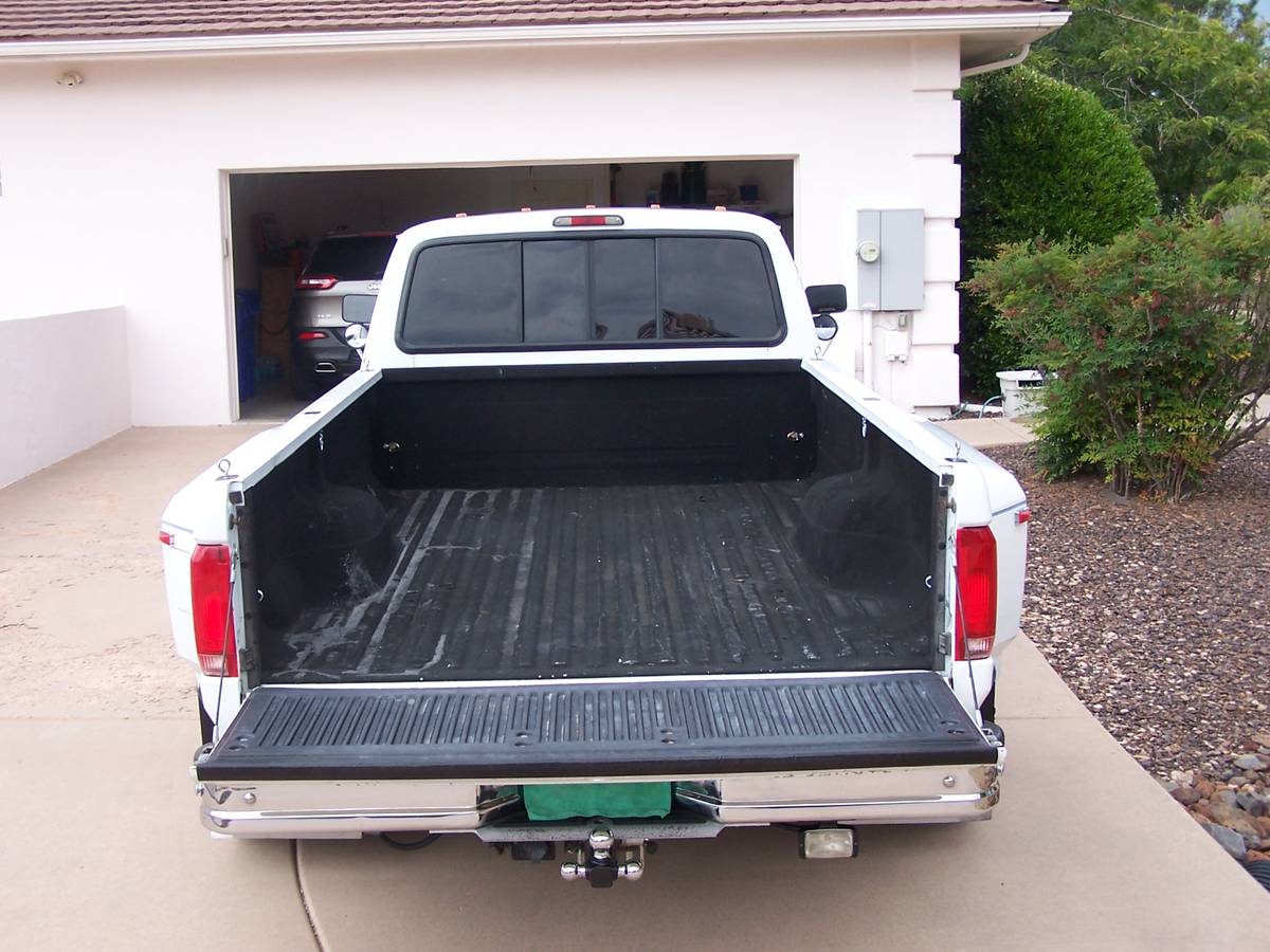 F350-extended-cab-1994-white-7