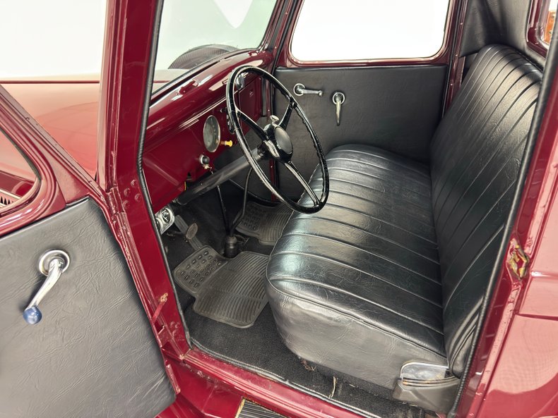 Fargo-Pickup-1937-Bright-Coach-Maroon-Black-1