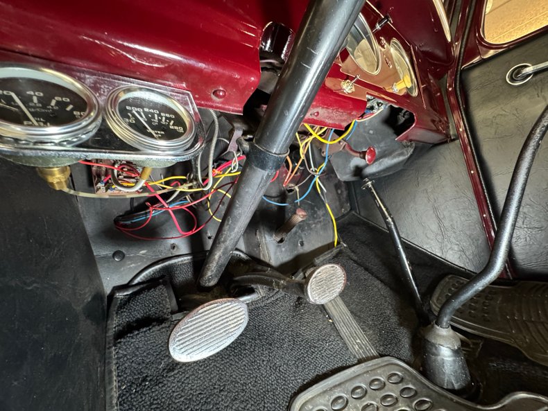 Fargo-Pickup-1937-Bright-Coach-Maroon-Black-10