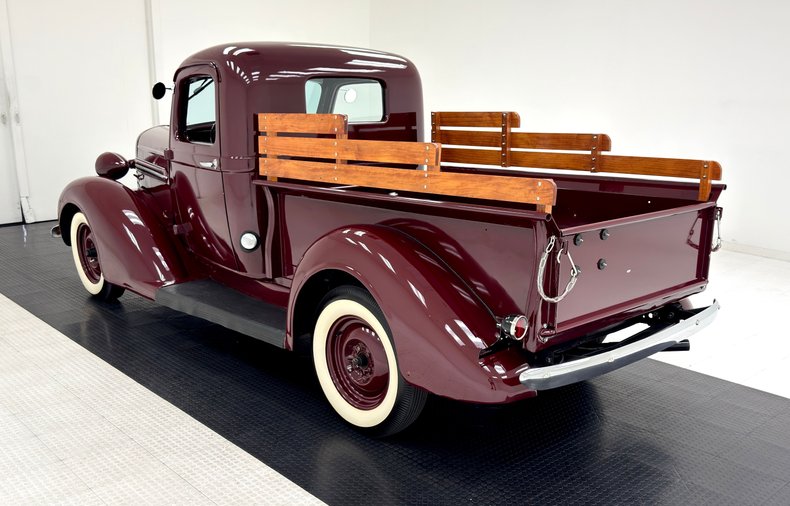 Fargo-Pickup-1937-Bright-Coach-Maroon-Black-15