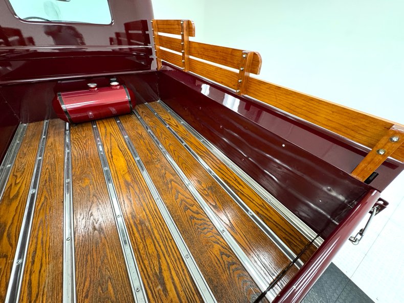 Fargo-Pickup-1937-Bright-Coach-Maroon-Black-42